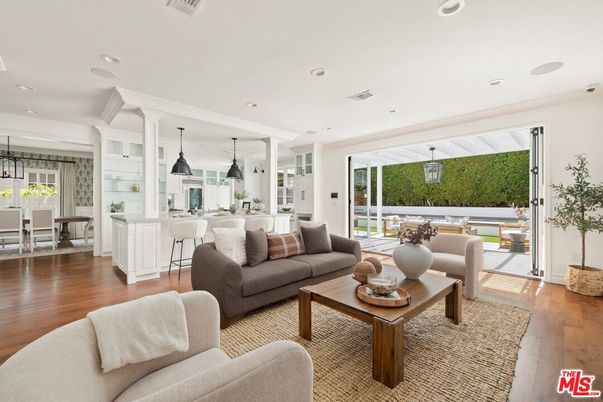 Dining room, Interior, Kitchen, Living room, Pendant Lights, Recessed Lighting, Wood Texture Flooring