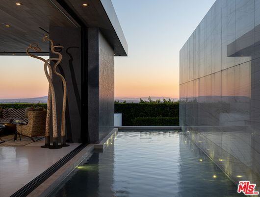 Exterior, Pool, Other