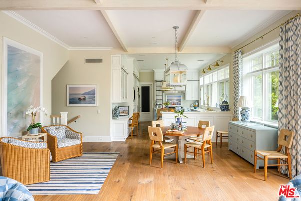 Dining room, Interior, Kitchen, Pendant Lights, Wood Texture Flooring