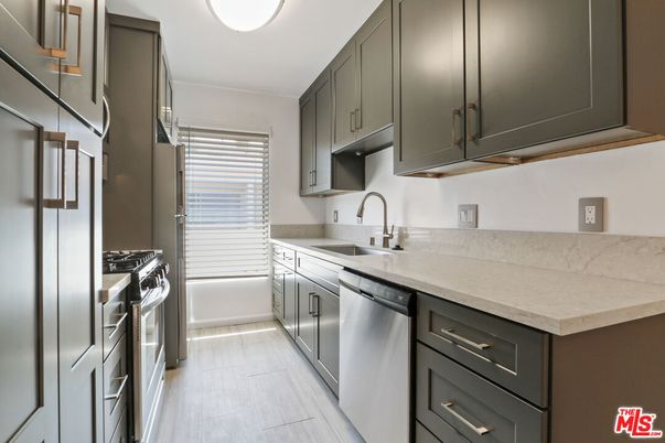 Interior, Kitchen, Stainless Steel Appliances