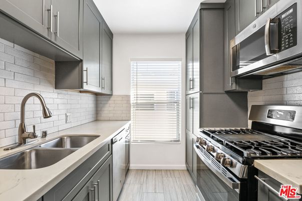 Interior, Kitchen, Stainless Steel Appliances