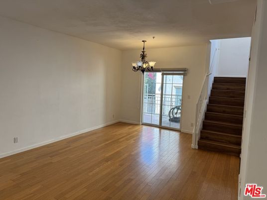 Chandelier, Empty room, Interior, Wood Texture Flooring