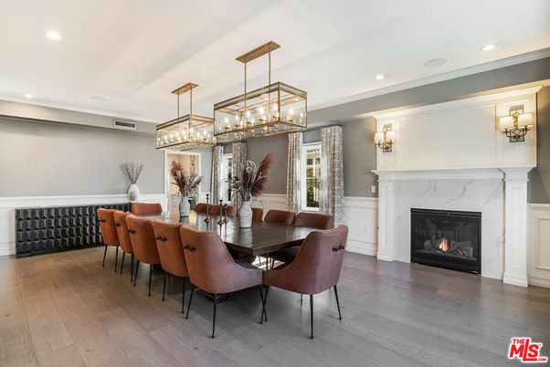 Chandelier, Dining room, Fireplace, Interior, Pendant Lights, Recessed Lighting, Wood Texture Flooring