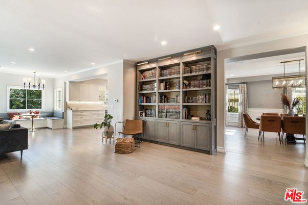 Dining room, Interior, Living room, Pendant Lights, Recessed Lighting, Wood Texture Flooring
