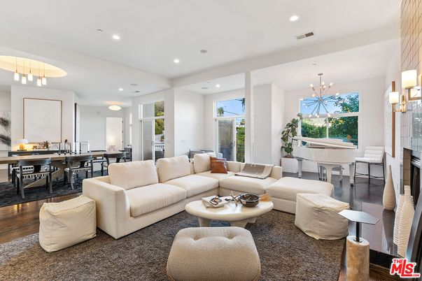Dining room, Interior, Living room, Pendant Lights, Recessed Lighting, Wood Texture Flooring