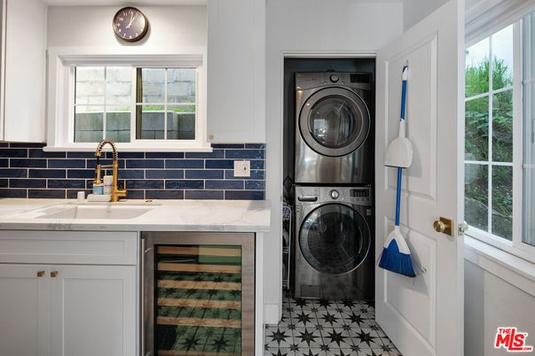 Interior, Utility Closets, Washer