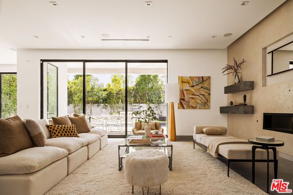 Fireplace, Interior, Living room, Recessed Lighting