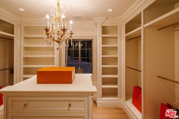Chandelier, Interior, Recessed Lighting, Walk-in Closets, Wood Texture Flooring