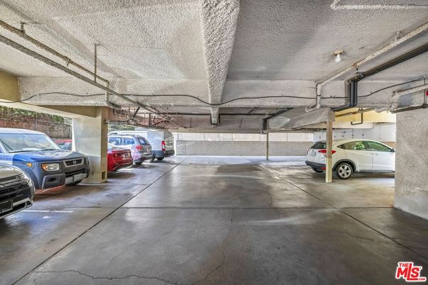 Garage, Interior