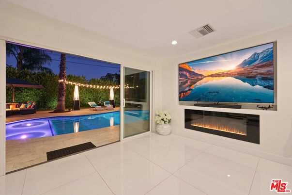 Fireplace, Interior, Pool, Recessed Lighting