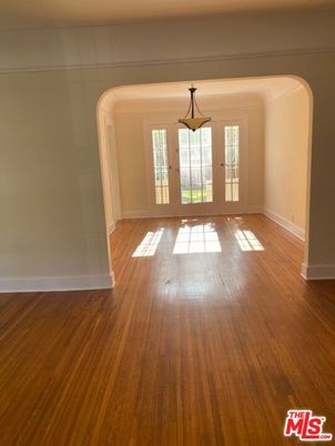 Empty room, Interior, Pendant Lights, Wood Texture Flooring