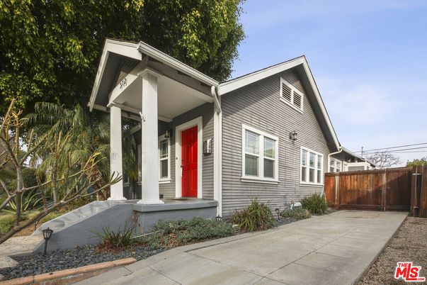 Exterior, Facade, American Craftsman