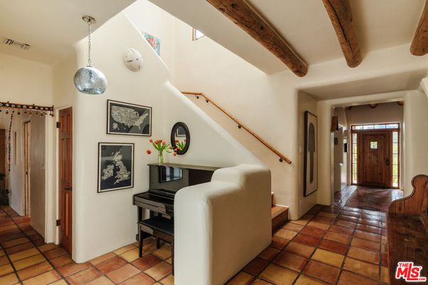 Interior, Pendant Lights, Piano, Wooden Beams