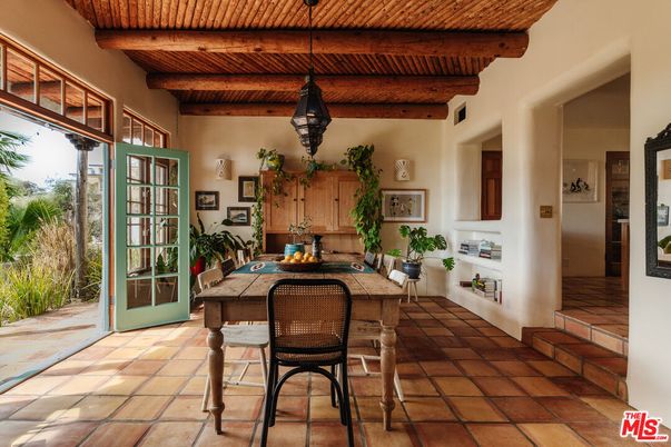 Dining room, Interior, Pendant Lights, Wooden Beams, Wooden Ceilings