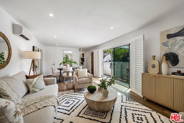 Dining room, Interior, Living room, Recessed Lighting, Wood Texture Flooring