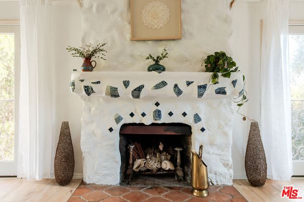 Fireplace, Interior