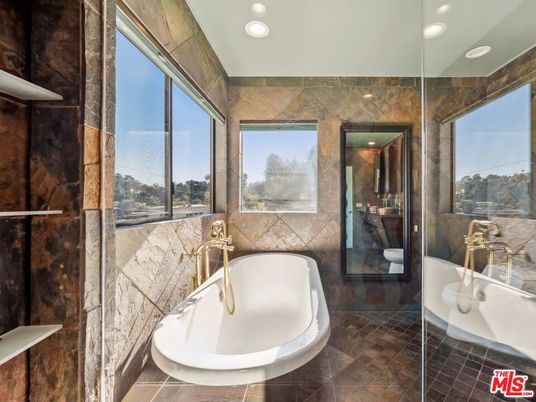 Bathroom, Free Standing Baths, Glass Shower, Interior, Recessed Lighting