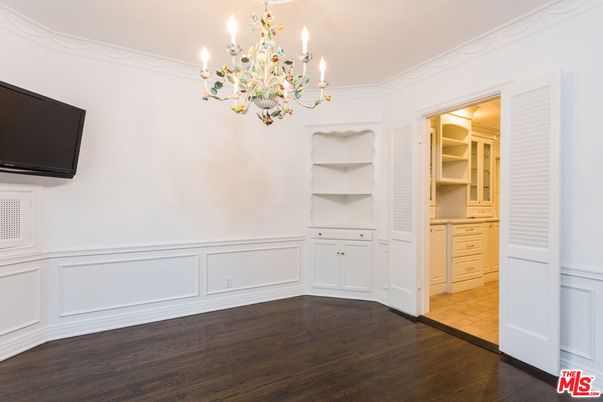 Chandelier, Empty room, Interior, Wood Texture Flooring