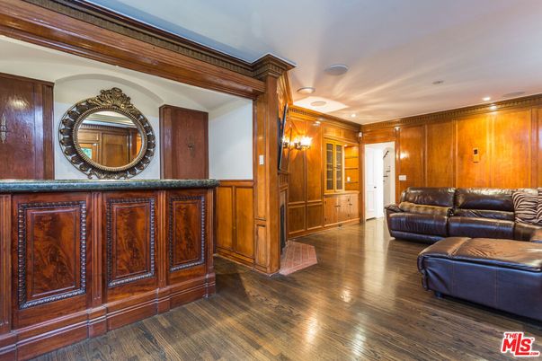 Interior, Recessed Lighting, Wood Texture Flooring, Wooden Walls