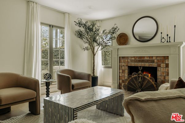 Fireplace, Interior, Recessed Lighting