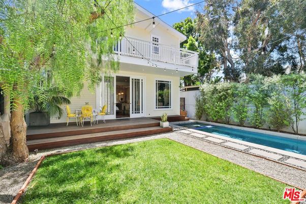 Backyard, Exterior, Pool