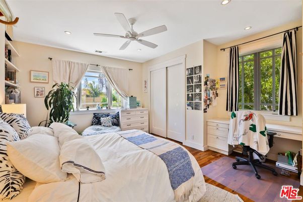 Bedroom, Home Office, Interior, Recessed Lighting, Wood Texture Flooring