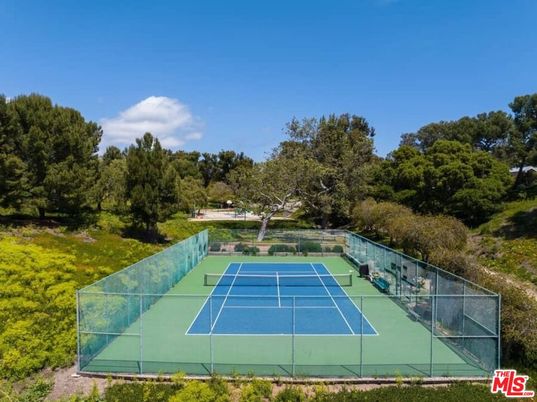 Exterior, Tennis Courts