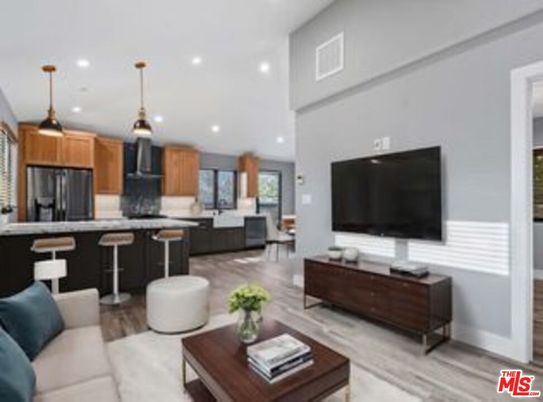 Interior, Kitchen, Living room, Pendant Lights, Recessed Lighting, Stainless Steel Appliances, Wood Texture Flooring