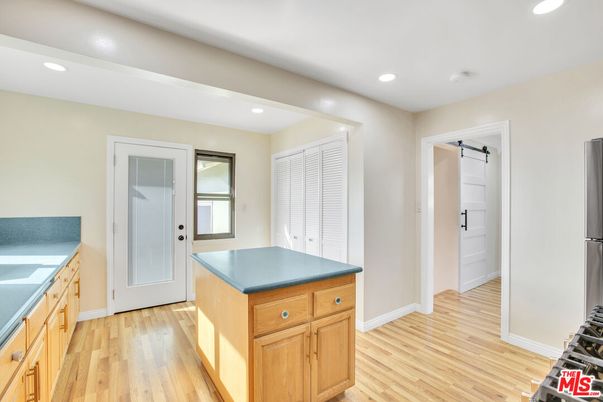 Interior, Kitchen, Recessed Lighting, Wood Texture Flooring