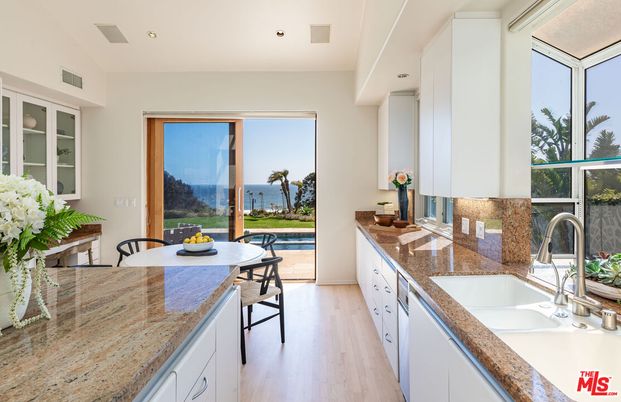 Dining room, Interior, Kitchen, Recessed Lighting, Water, Wood Texture Flooring