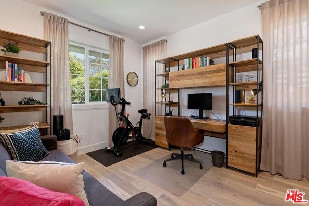 Fitness Equipment, Home Office, Interior, Recessed Lighting, Wood Texture Flooring
