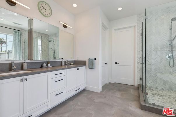 Bathroom, Dual Sink Vanities, Glass Shower, Interior, Recessed Lighting