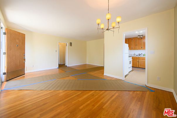 Chandelier, Interior, Wood Texture Flooring
