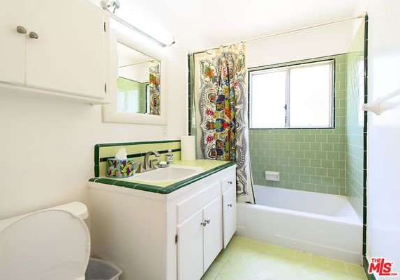Bathroom, Interior, Tile Countertops