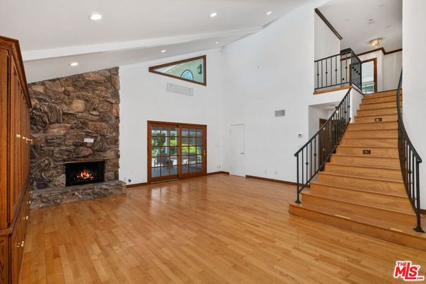 Fireplace, Interior, Recessed Lighting, Wood Texture Flooring