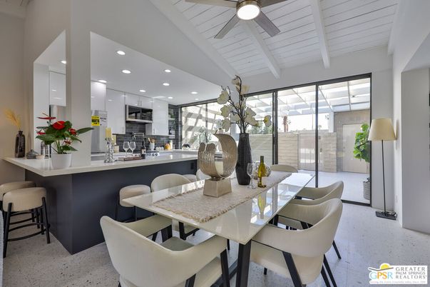 Dining room, Interior, Kitchen, Recessed Lighting