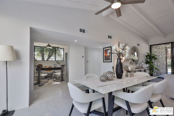 Dining room, Interior, Recessed Lighting