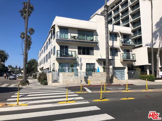 Exterior, Facade, Condo Building