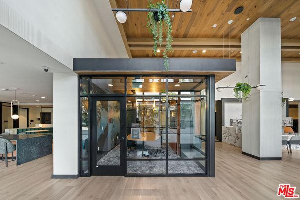 Interior, Pendant Lights, Recessed Lighting, Wood Texture Flooring