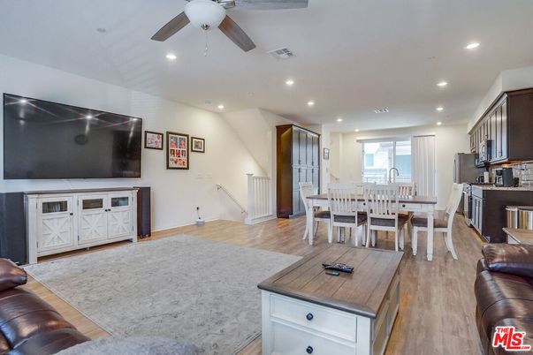 Dining room, Interior, Kitchen, Recessed Lighting, Wood Texture Flooring