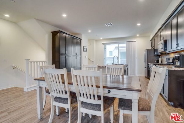 Dining room, Interior, Kitchen, Recessed Lighting, Wood Texture Flooring