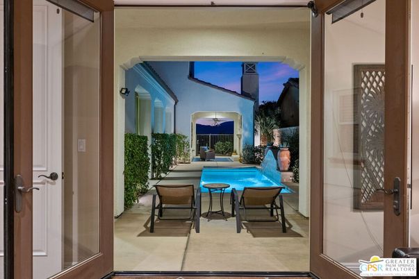 Exterior, Interior, Pool