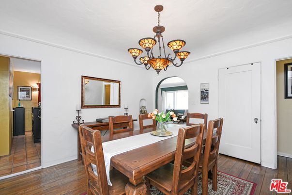 Chandelier, Dining room, Interior, Wood Texture Flooring
