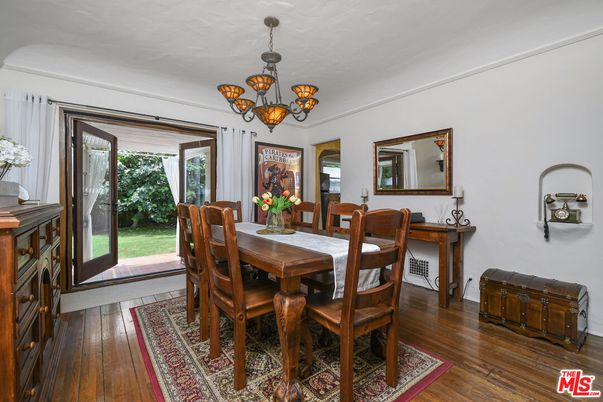 Chandelier, Dining room, Interior, Wood Texture Flooring