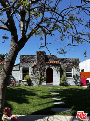 Backyard, Exterior, Facade, Spanish Mediterranean