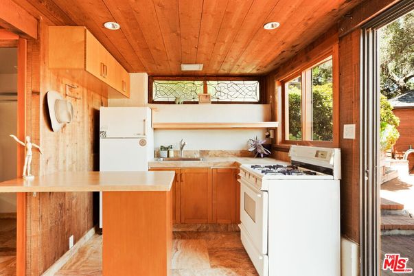 Interior, Kitchen, Recessed Lighting, Wooden Ceilings, Wood Texture Flooring