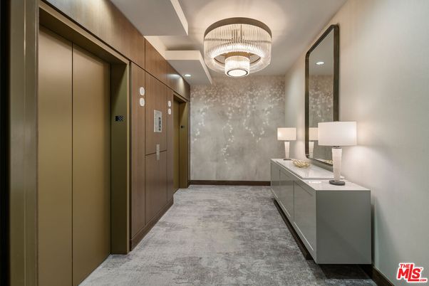 Chandelier, Elevator, Interior, Recessed Lighting