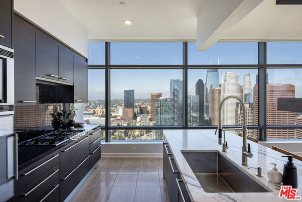 Interior, Kitchen, Recessed Lighting, Water