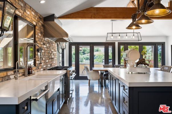 Dining room, Interior, Kitchen, Pendant Lights, Recessed Lighting, Stainless Steel Appliances, Wooden Beams