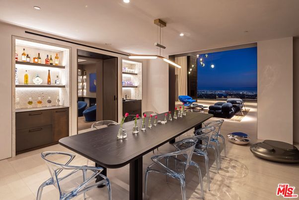 Dining room, Interior, Pendant Lights, Recessed Lighting, Water